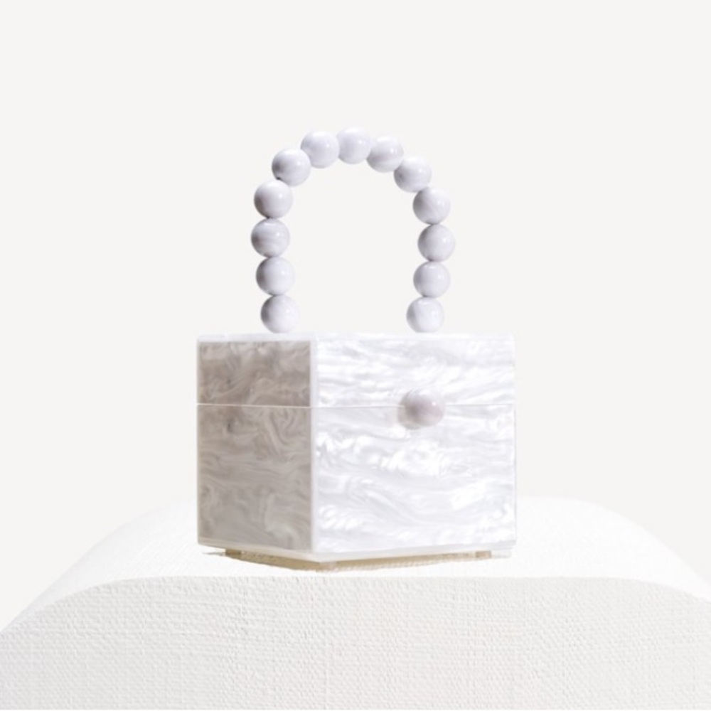 Cult Gaia Eos Acrylic Box Bag in Pearl